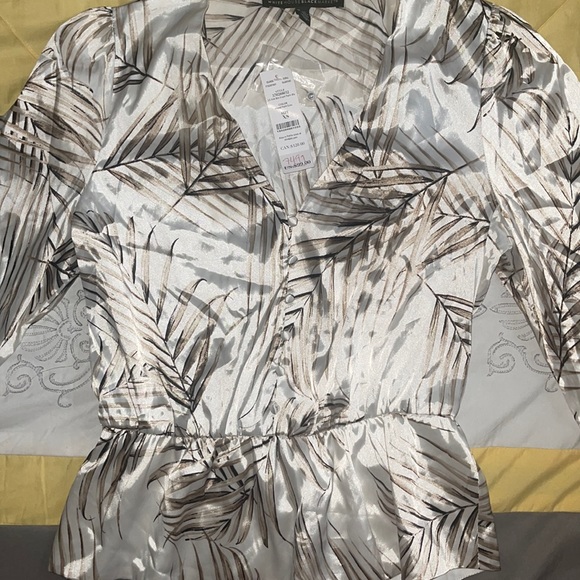 Blouse pretty satin - Picture 1 of 5